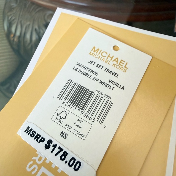 2fer set Michael Kors Cognac Pebbled Leather Tote with MK Logo Wristlet - Picture 3 of 9